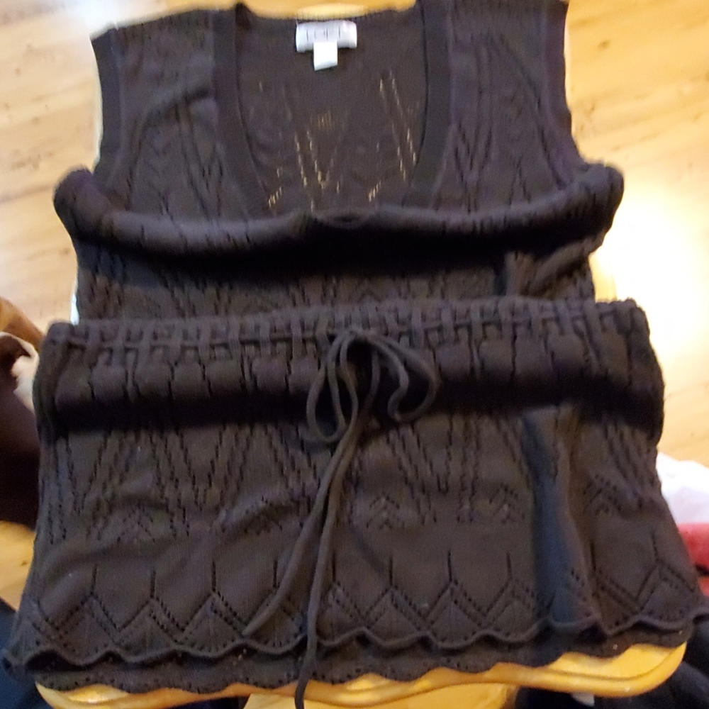 Sleeveless Sweater